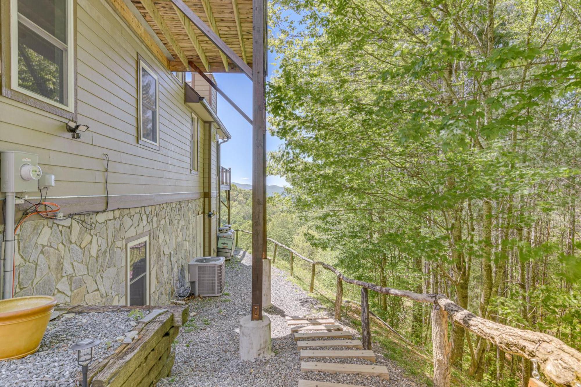 Sweeping Smoky Mountains Vacation Rental Whittier Exterior photo